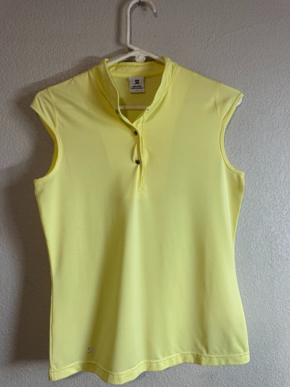 Daily Sports Women's Yellow Mock Neck Snap Sleeveless Golf Polo Size S